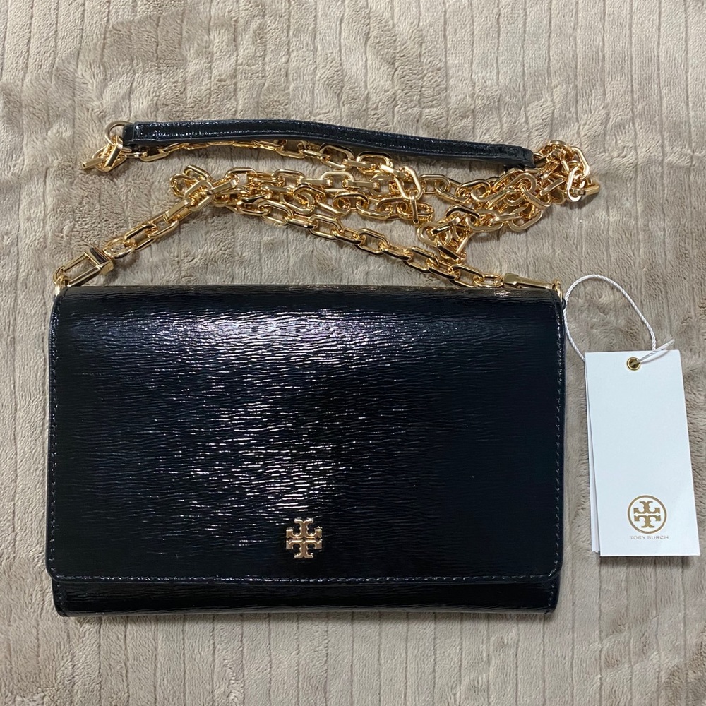 Tory Burch Robinson Patent Leather chain wallet